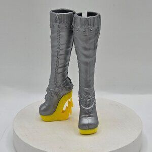 Monster High Doll Frankie Stein Freaky Fusion Tall Silver Yellow Boots